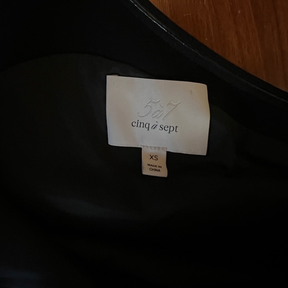 Cinq a Sept Silk Top one shoulder - Picture 2 of 4